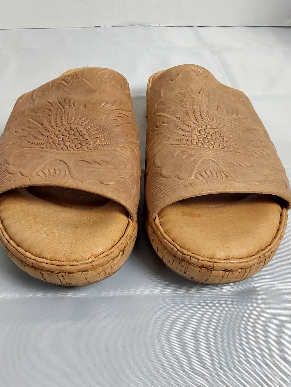  Born Fishlake Embossed Leather Slide Sandal - Picture 6 of 11